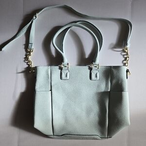 Solid Tote 16" x 14" x 5"